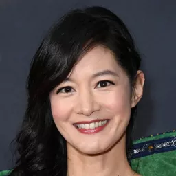 謝怡芬 飾演 Woman in Bathroom