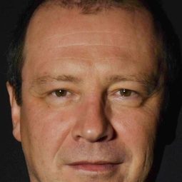 Joël Delsaut - 美好回憶演員 飾演Le chef