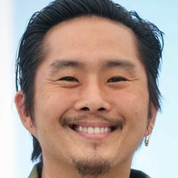 賈斯汀·鍾 - 暮光之城 2：新月演員 飾演Eric