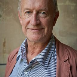 Luc Van Grunderbeeck 飾演 Un commandant