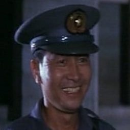 Tadashi Okabe - 南海怪獸大決鬥演員 飾演Red Bamboo Scientist