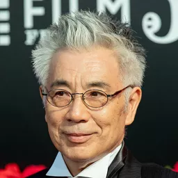 尾形一成 飾演 Mr. Ota