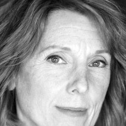 Charlotte Maier - 孤兒殺手演員 飾演Sister Constance