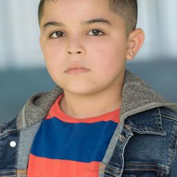 Derrick Delgado - 31支蠟燭演員 飾演James