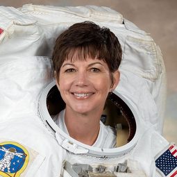 Cady Coleman - Dan Aykroyd Unplugged On UFOs演員 飾演Self