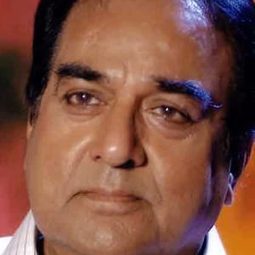 Vikas Anand 飾演 Ramu