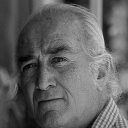 Franco Giornelli 飾演 Asher