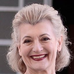 Patrizia La Fonte 飾演 