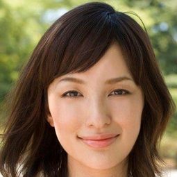 Azusa Takehana 飾演 Azusa
