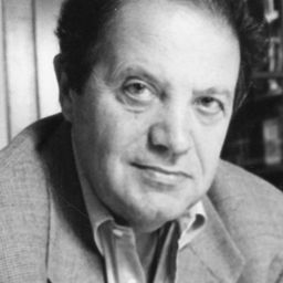 Tullio Kezich 飾演 Self