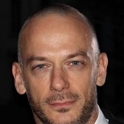 菲力浦尼古諾 飾演 Pietro