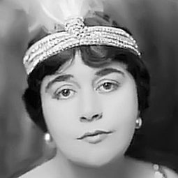 Virginia Pearson 飾演 Carlotta