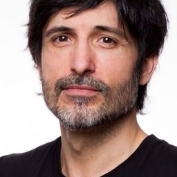 Aitor Beltrán 飾演 