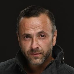 喬凡尼·阿爾瓦雷茲 飾演 Ignacio Velarde