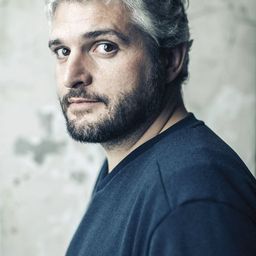 Pierre-Emmanuel Barré 飾演 Self