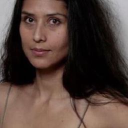 Leticia Gutiérrez 飾演 Indian