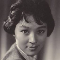 柳川慶子 飾演 