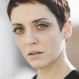 Désirée Giorgetti 飾演 Prisoner