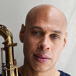 Joshua Redman 飾演 Self