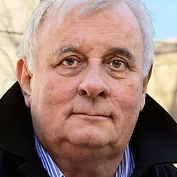 Edmund White - 佩姬·古根海姆：藝術之癮演員 飾演Self