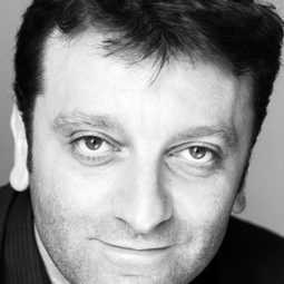 Michel Lerousseau 飾演 Naboukov (voice)