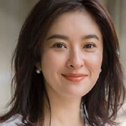 Yûki Akimoto 飾演 