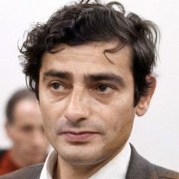 Charles Denner 飾演 M. Schwartz