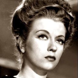 Luisa Vehil 飾演 Madre de María