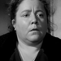 Georgette Anys 飾演 Germaine