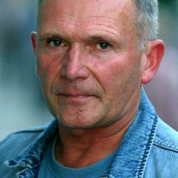 Marek Siudym 飾演 Pacjent pierwszego przeszczepu