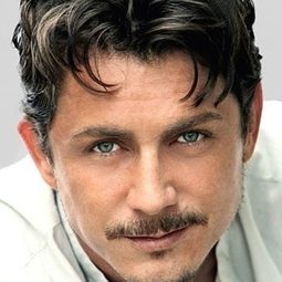 佩特隆尼奧·岡提卓 飾演 Jovem Brás Cubas