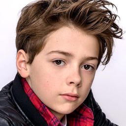 鐵南·瓊斯 飾演 Young Nate