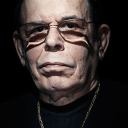 Art Bell 飾演 Self