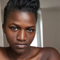 Annabelle Lengronne 飾演 Cheryl