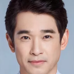 Supoj Chancharoen 飾演 Gib's Father