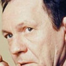 Vitaly Filippovykh 飾演 cargo owner