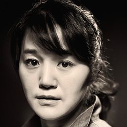 Kim So-hee 飾演 Gi-woong's Mother