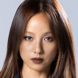 李孝利 飾演 Hyo-ri