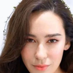 Malinee Adelaide Coates 飾演 Sita