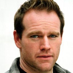 Clint Vanderlinden 飾演 Crewcut