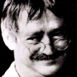 Hans Terofal 飾演 Joe Barrel