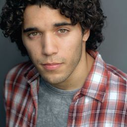 Janmarco Santiago - 狂野時速8演員 飾演Fernando