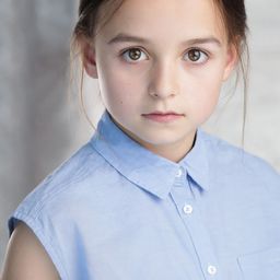 Isla Gie 飾演 Flavia de Luce