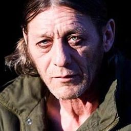 Zimsky - 共同監夫演員 飾演Homme bar