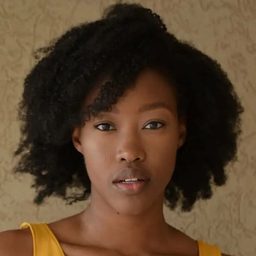 Chioma Antoinette Umeala 飾演 Tara