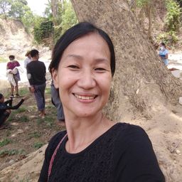 Hazel Valera - 蒙着嘴打怪魔演員 飾演Crowd Talent