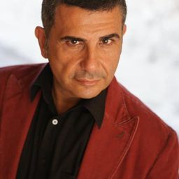 Walter D'Errico - 5演員 飾演Daniel