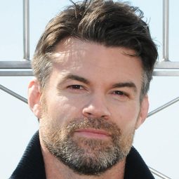 丹尼爾·吉利斯 飾演 Johnny Wickham