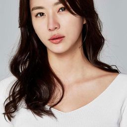 Kim Sa-hee 飾演 Sun-Young