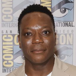 楚庫帝·伊武吉 飾演 The Priest/The Inspector